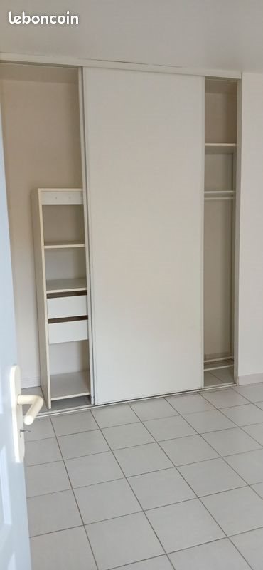 Appartement à louer, 28m², Saint-Etienne-de-Fontbellon