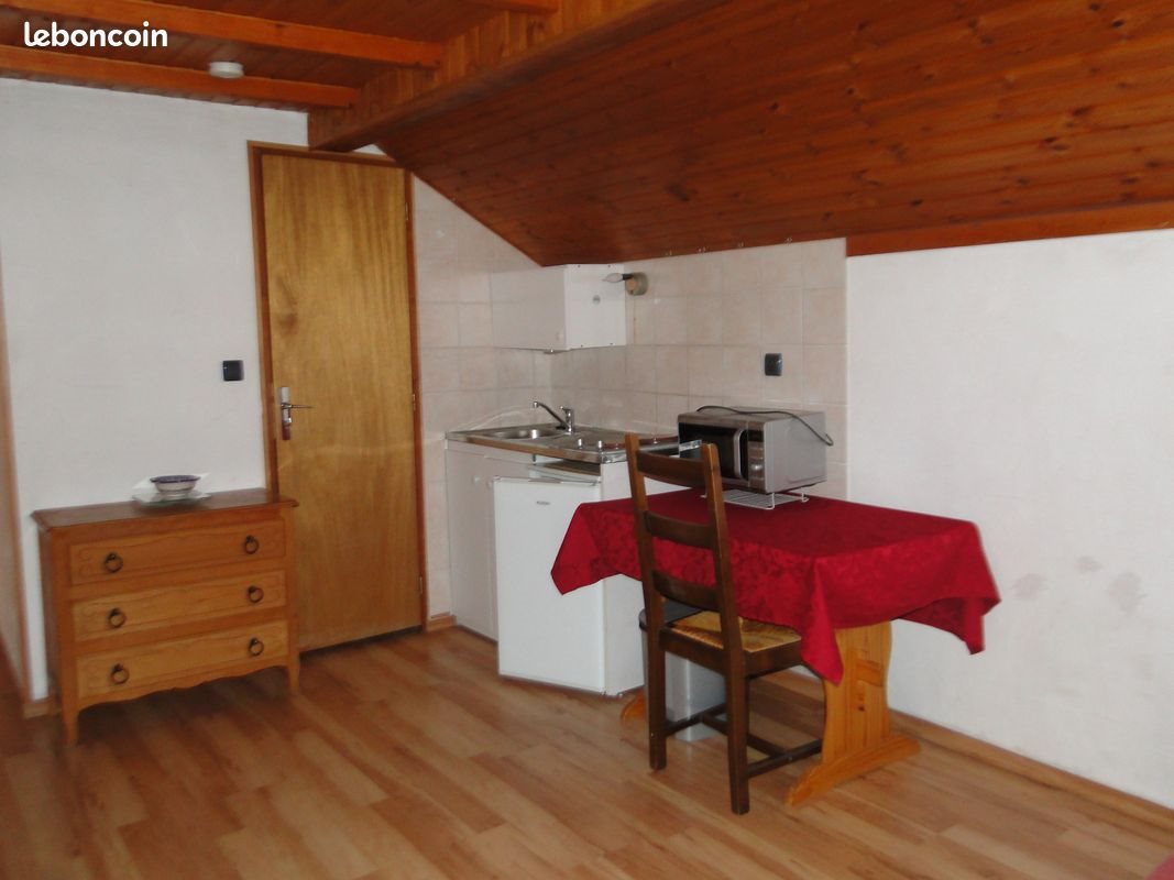 Appartement à louer, 17m², Saint-Martin-de-Queyrières