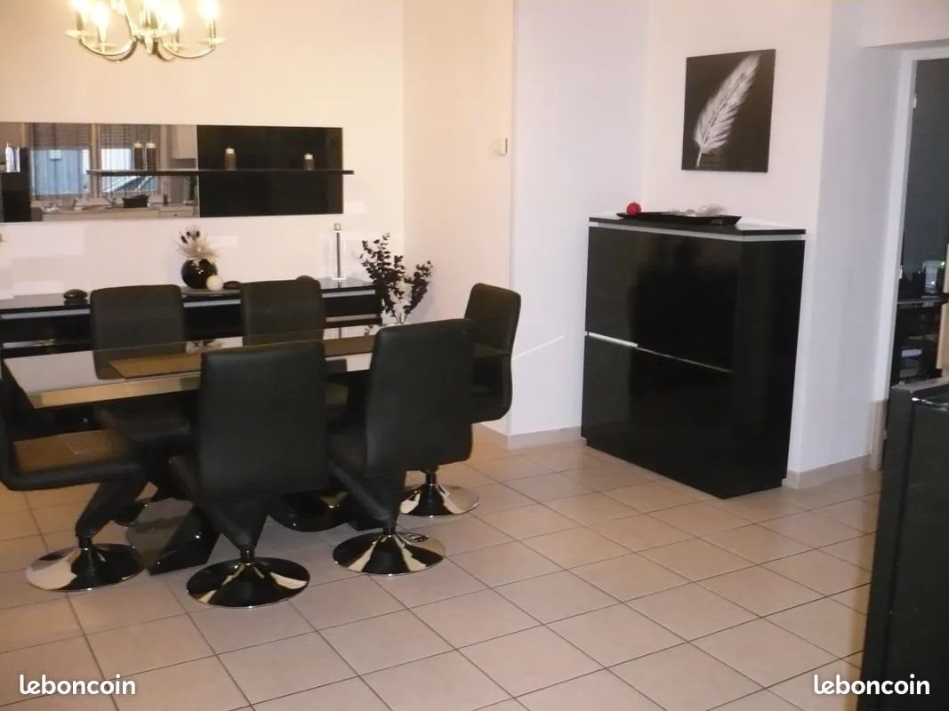 Appartement à louer, 65m², Hérin