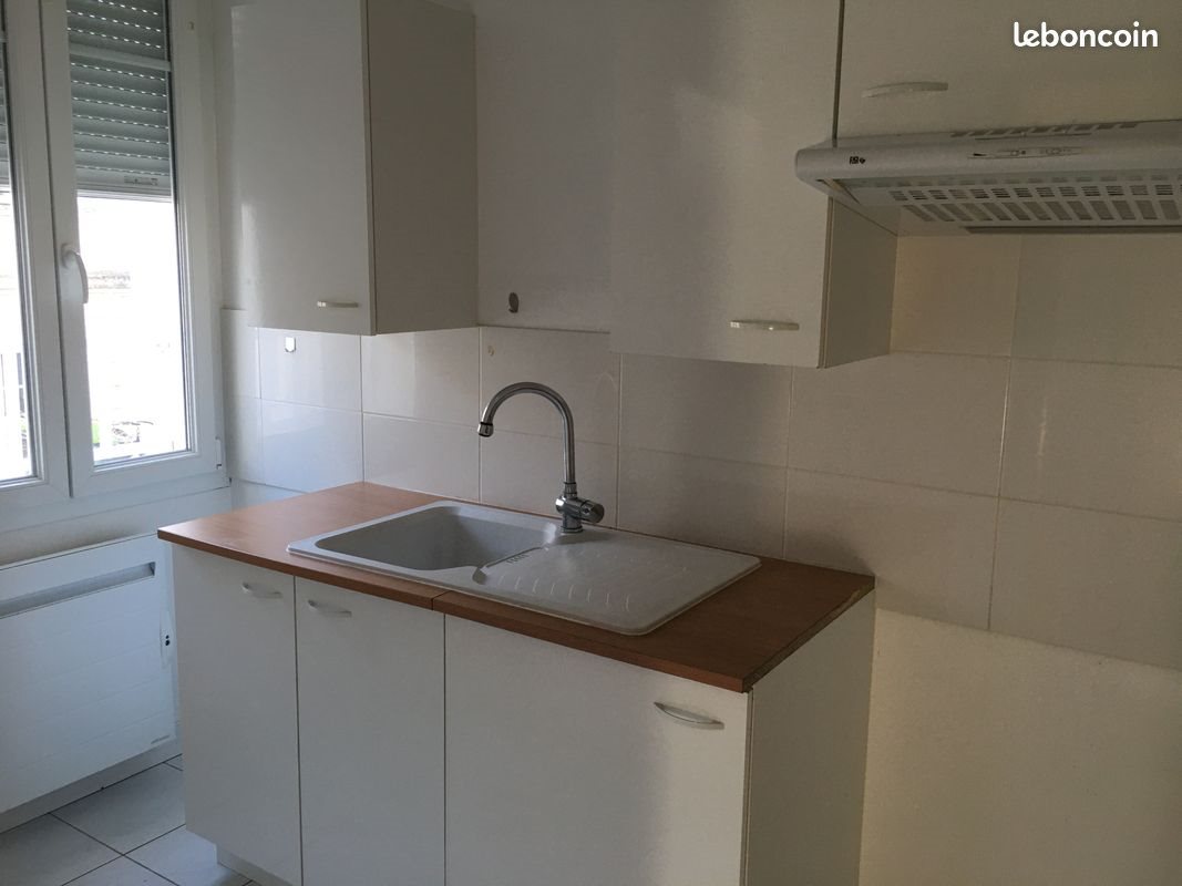 Appartement à louer, 43m², Rochefort