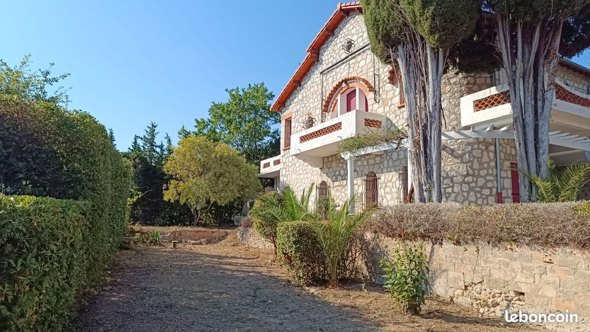 Maison à louer, 140m², Cagnes-sur-Mer