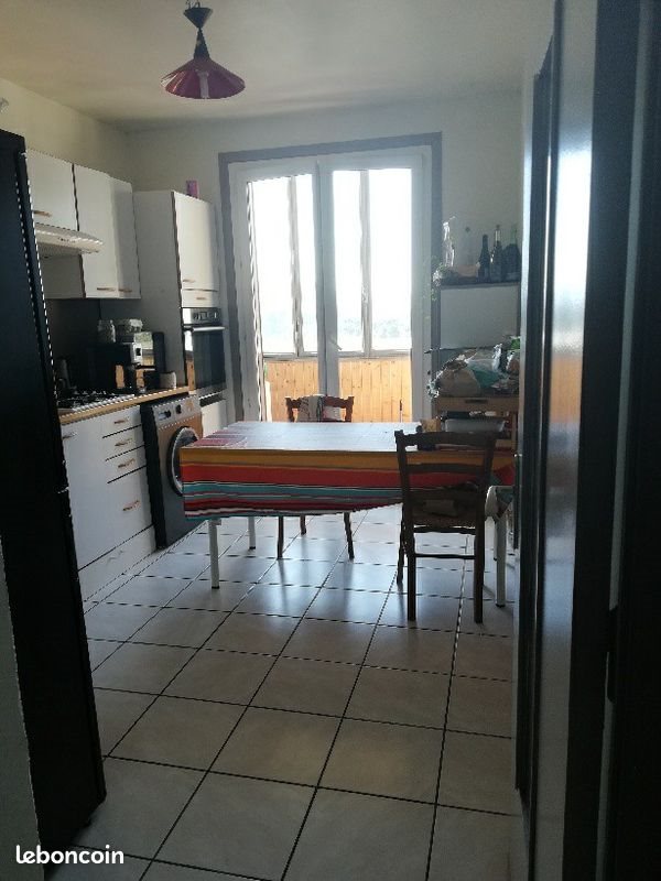 Appartement à louer, 71m², Saint-Egrève