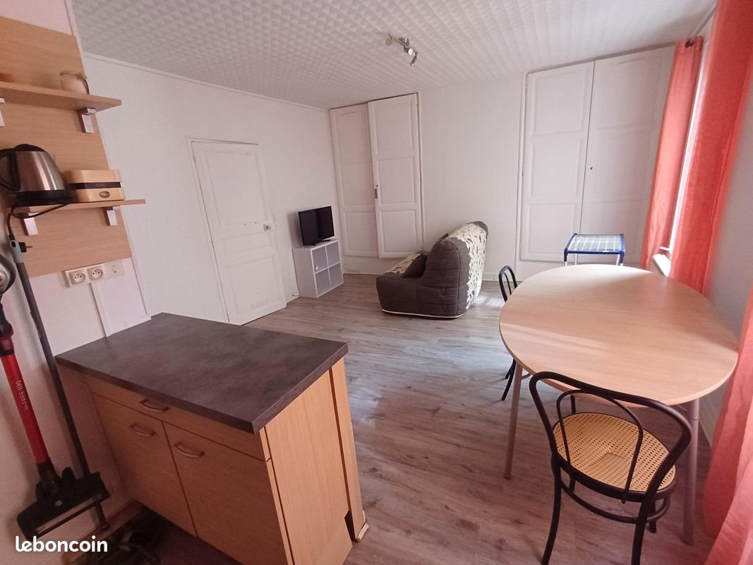 Appartement à louer, 37m², Issoire