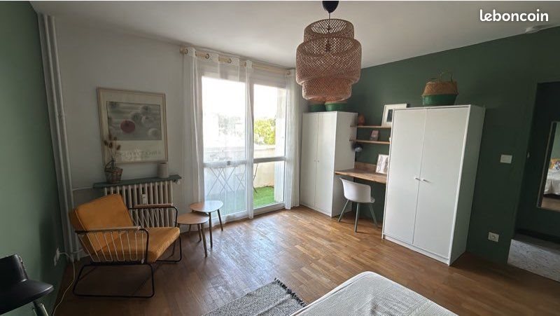 Appartement à louer, 28m², Saint-Étienne