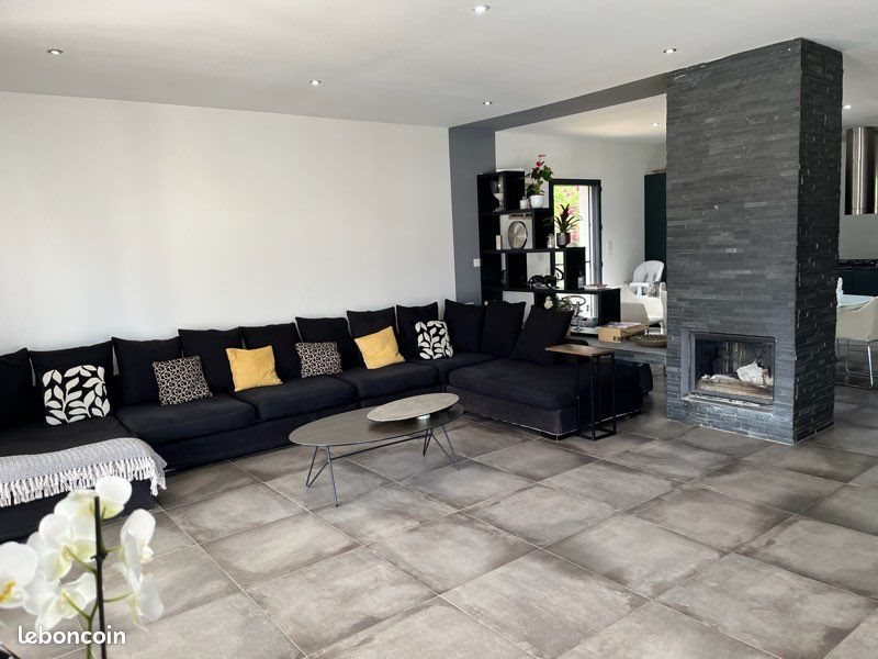 Maison à louer, 150m², Puget-sur-Argens