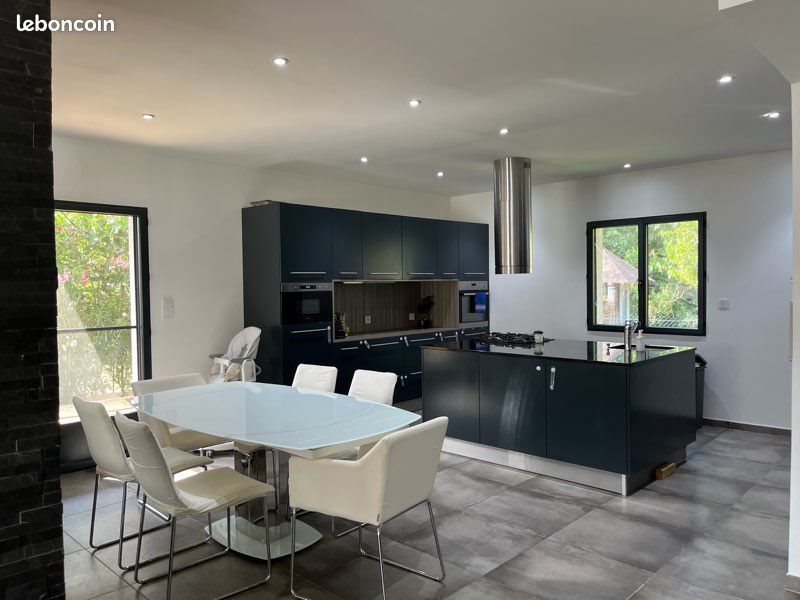 Maison à louer, 150m², Puget-sur-Argens