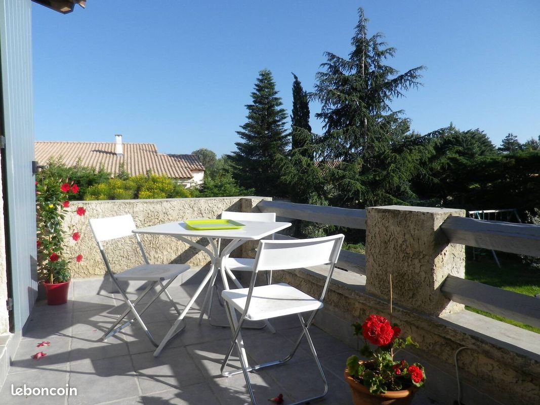 Appartement à louer, 32m², Rochefort-du-Gard