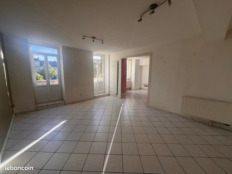 Appartement à louer, 90m², Montceau-les-Mines