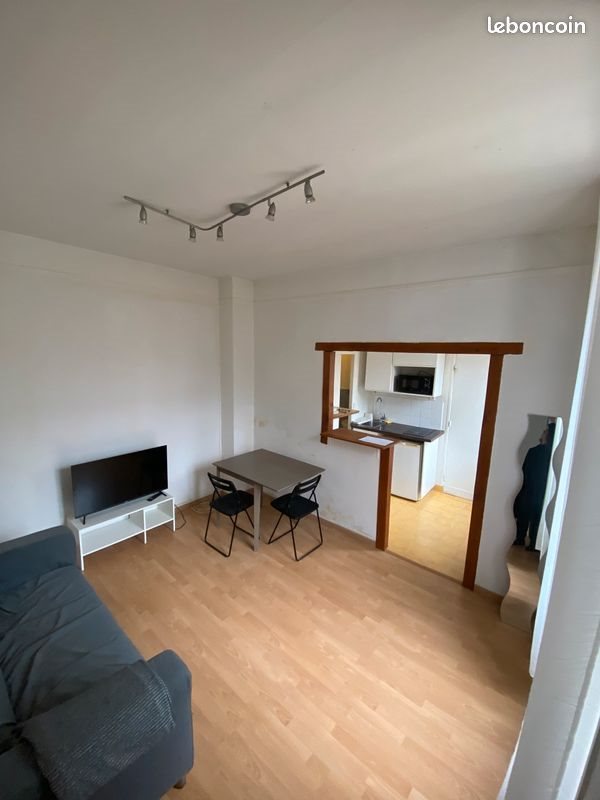 Appartement à louer, 27m², Versailles