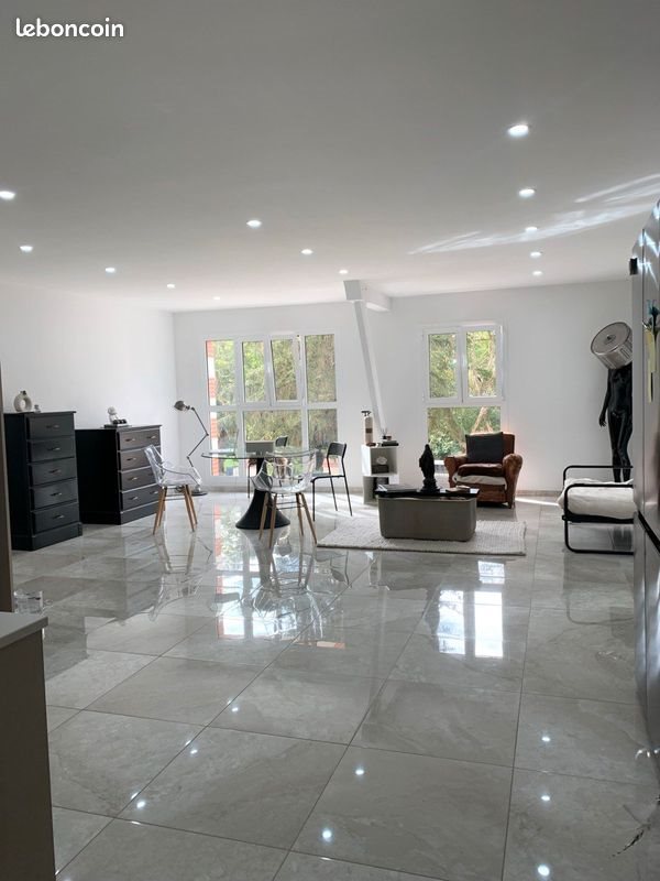Appartement à louer, 94m², Castelnau-Rivière-Basse