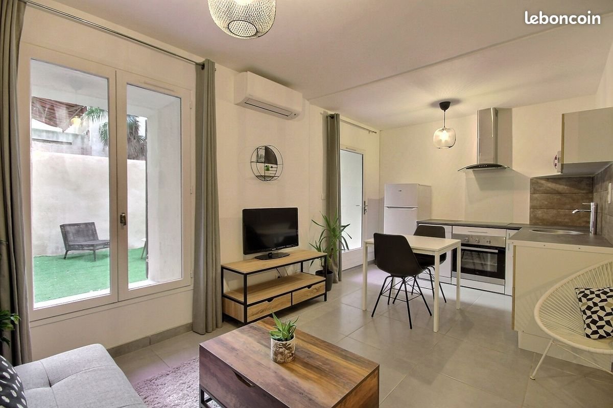 Appartement à louer, 30m², Marseille 6ème