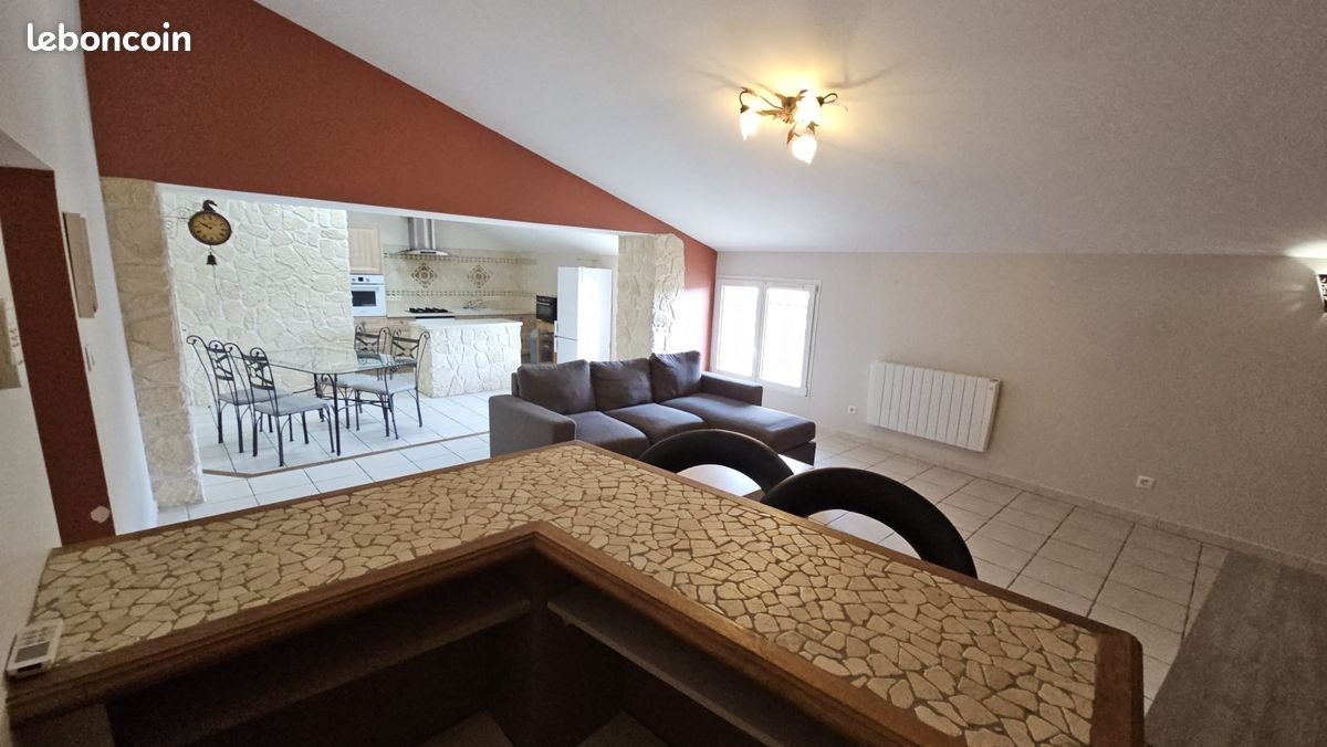 Appartement à louer, 80m², Le Barroux