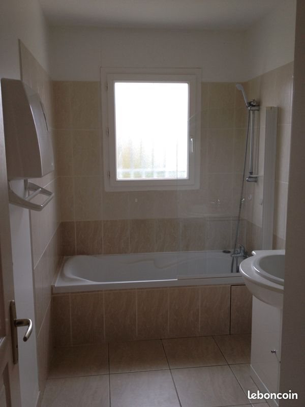Maison à louer, 80m², Surgères