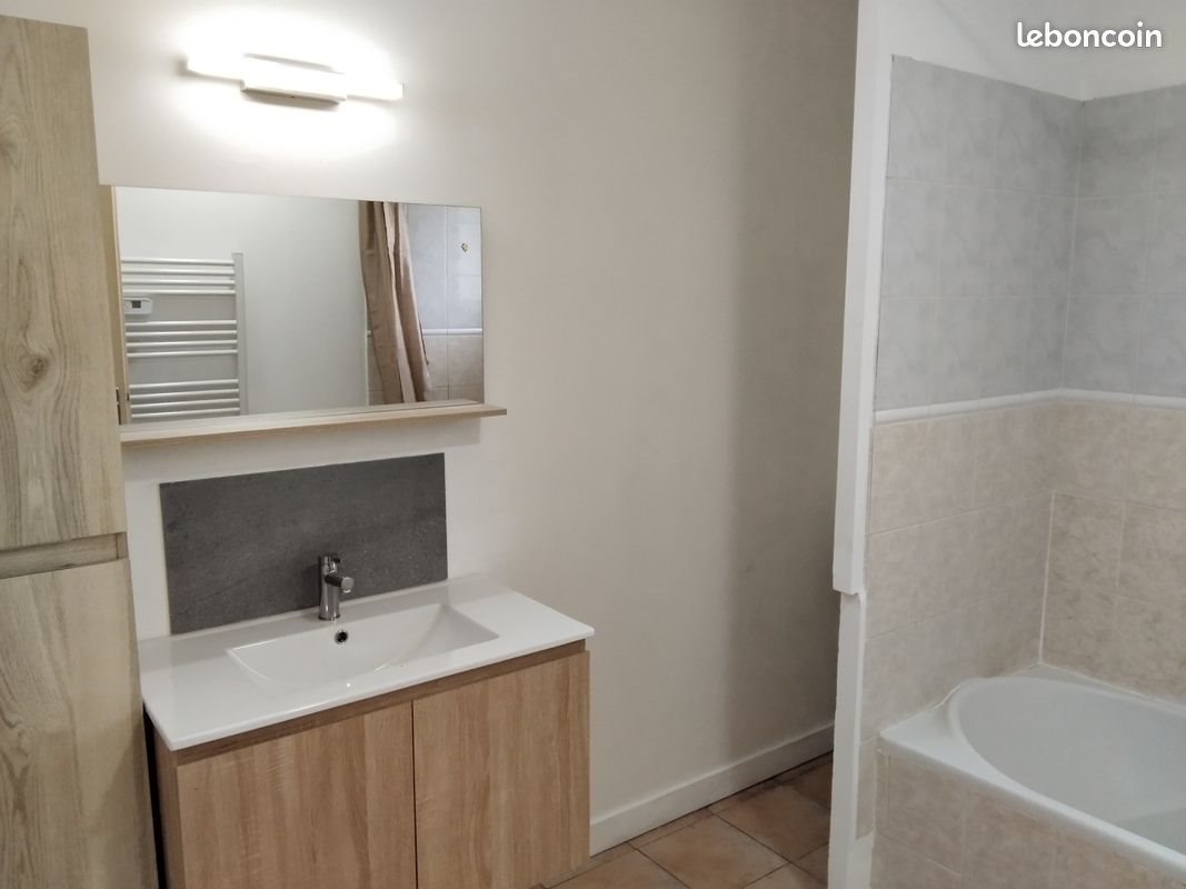 Maison à louer, 69m², Authon-Ebéon