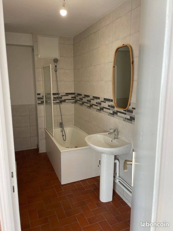 Appartement à louer, 48m², Carhaix-Plouguer