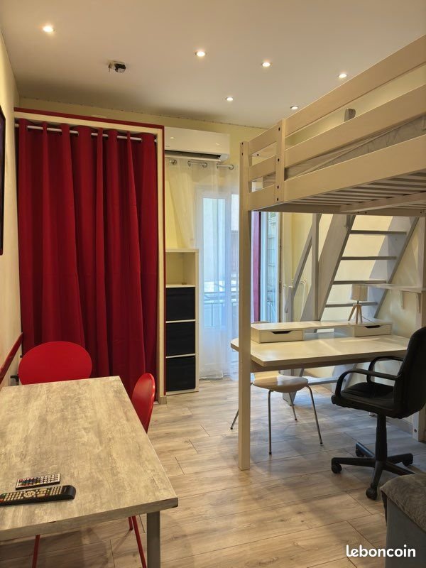 Appartement à louer, 19m², Béziers