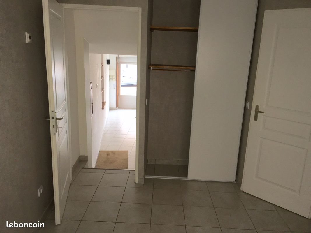 Appartement à louer, 35m², Coutouvre
