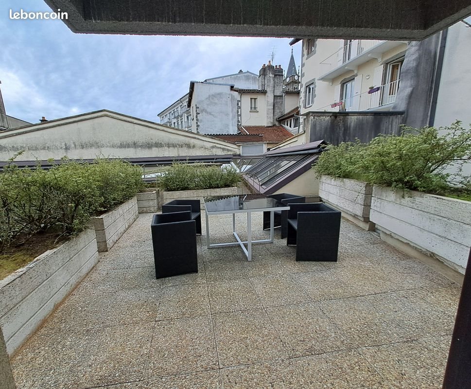 Appartement à louer, 25m², Aurillac