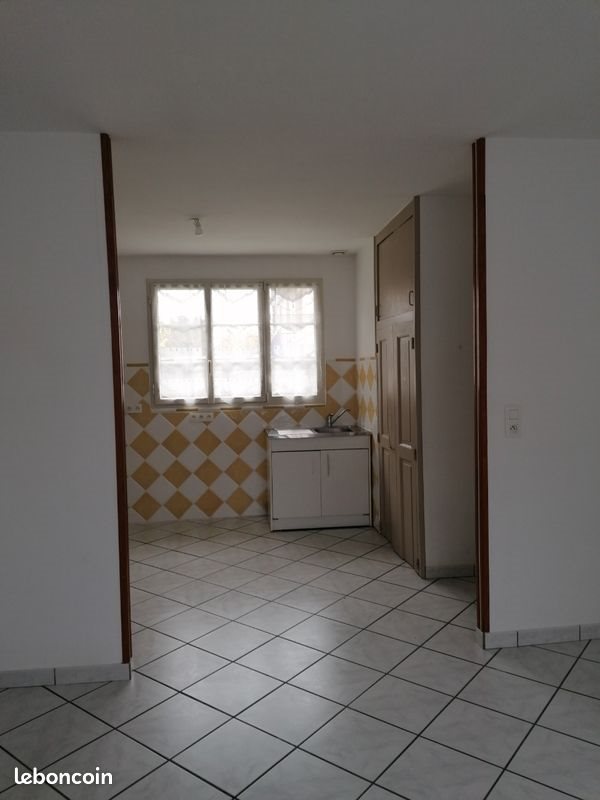 Maison à louer, 61m², Vivoin
