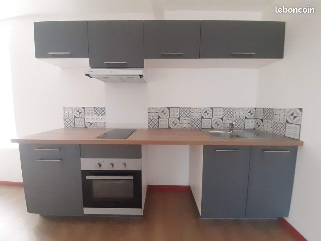 Appartement à louer, 70m², Nantiat