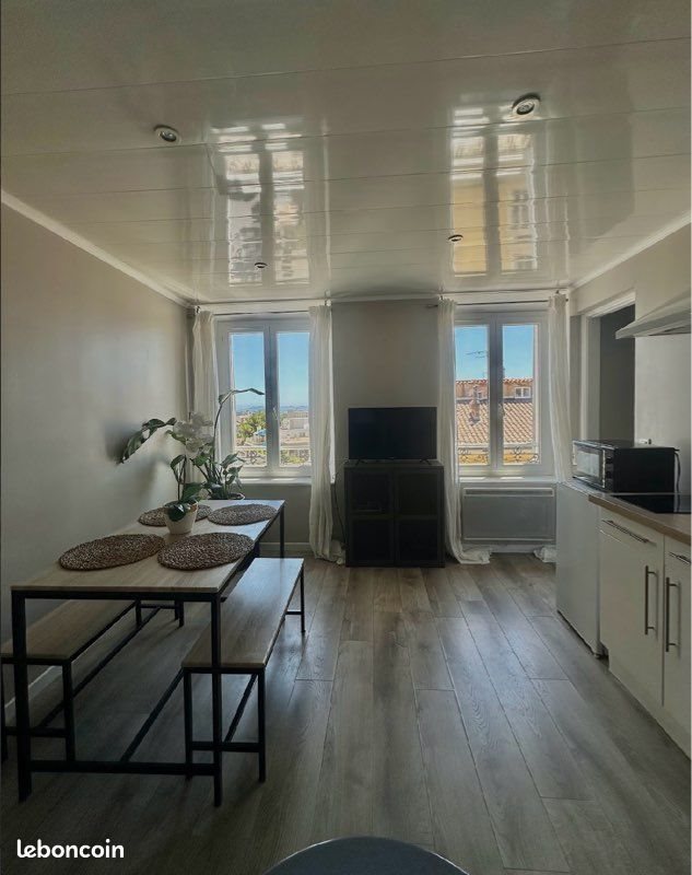 Appartement à louer, 30m², Hyères
