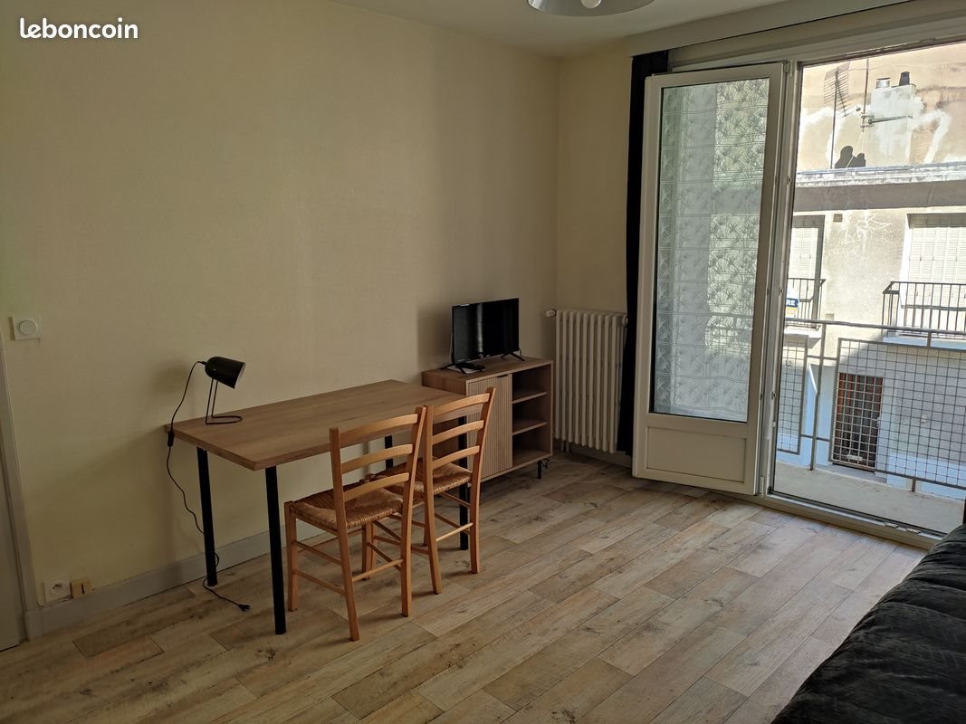 Appartement à louer, 28m², Vichy
