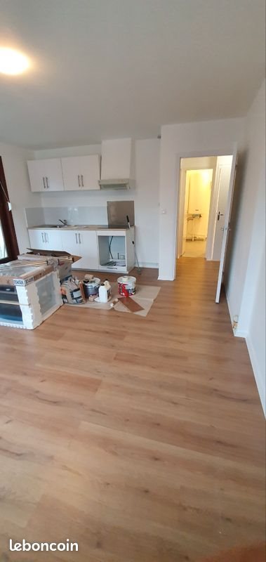 Appartement à louer, 540m², Quiévrechain