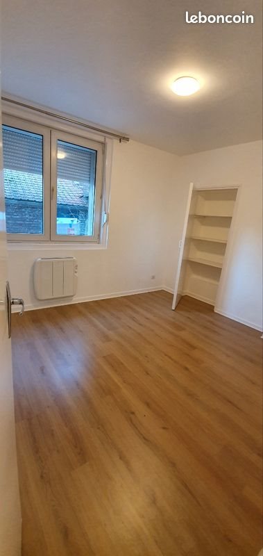 Appartement à louer, 540m², Quiévrechain