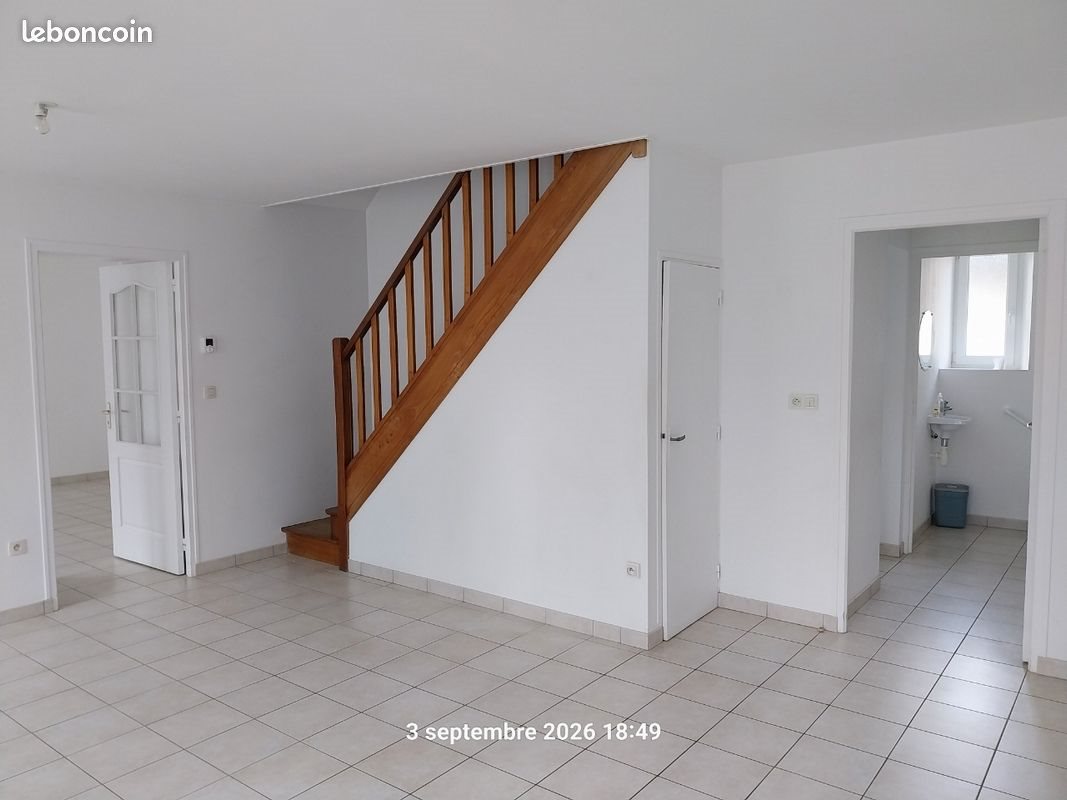 Maison à louer, 100m², Moyon