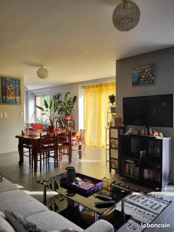 Appartement à louer, 91m², Marcillac-Vallon