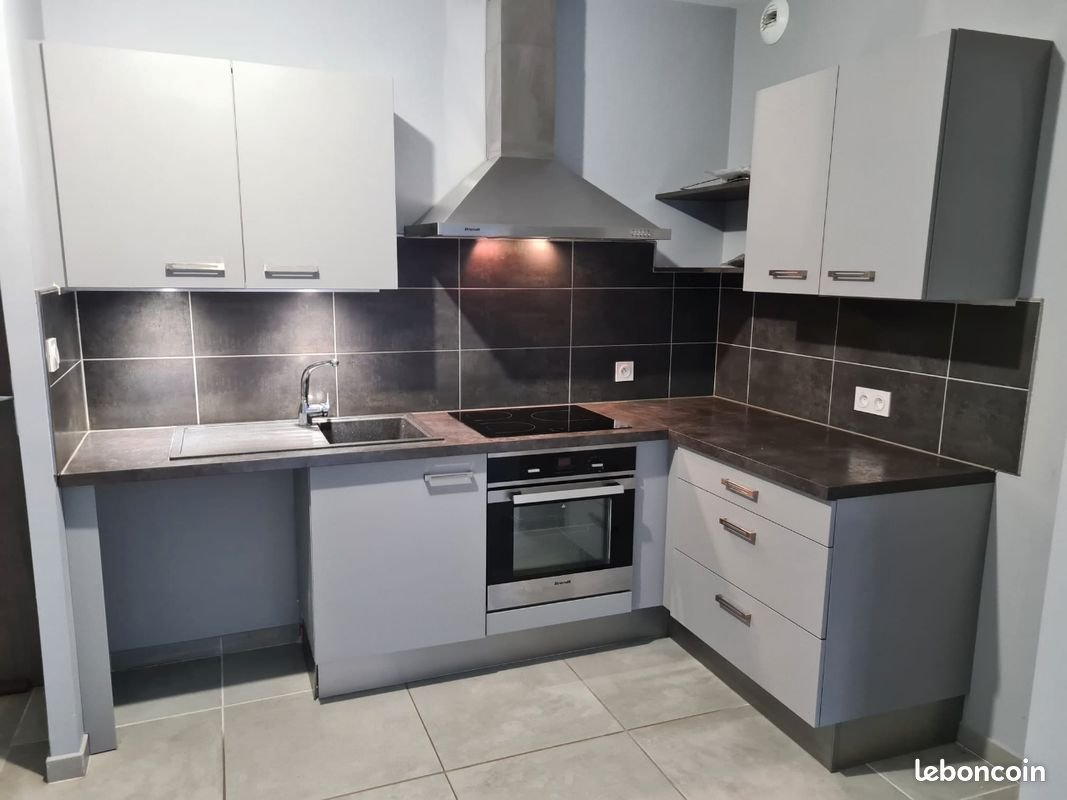 Appartement à louer, 91m², Marcillac-Vallon