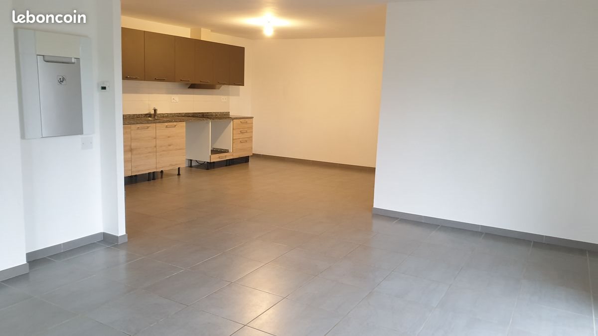 Appartement à louer, 89m², Cornier