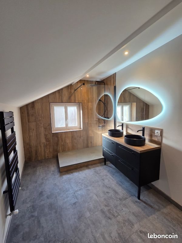Appartement à louer, 109m², Feurs