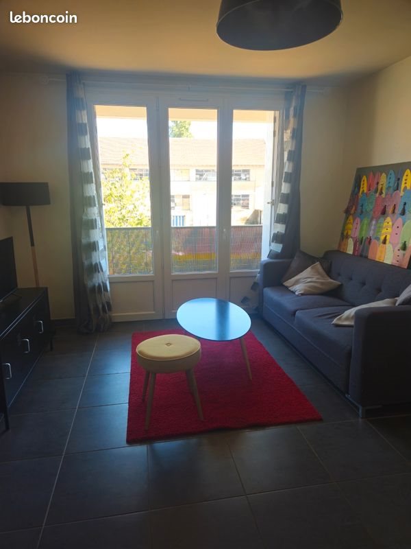 Appartement à louer, 45m², Parthenay
