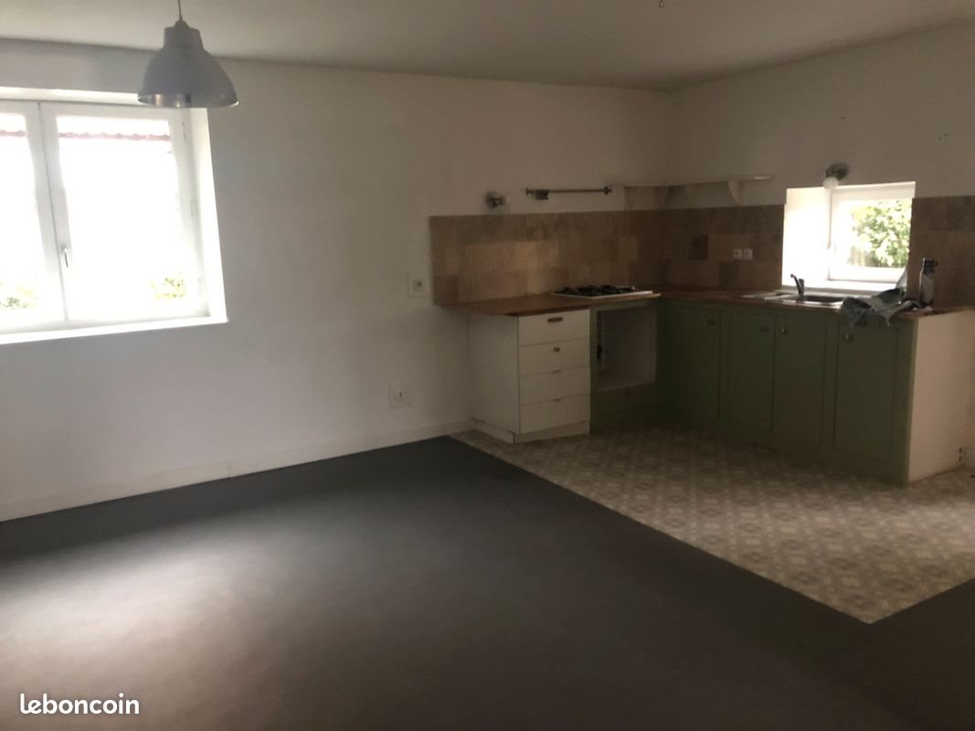 Maison à louer, 80m², Mens