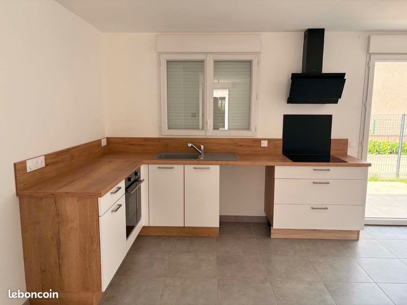 Maison à louer, 90m², Villereversure