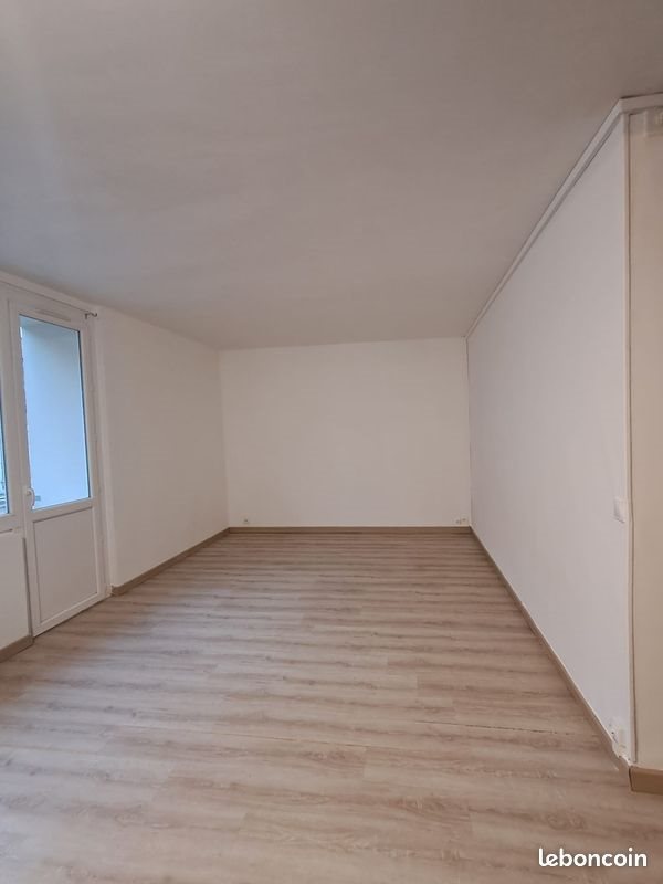 Appartement à louer, 56m², Monsempron-Libos