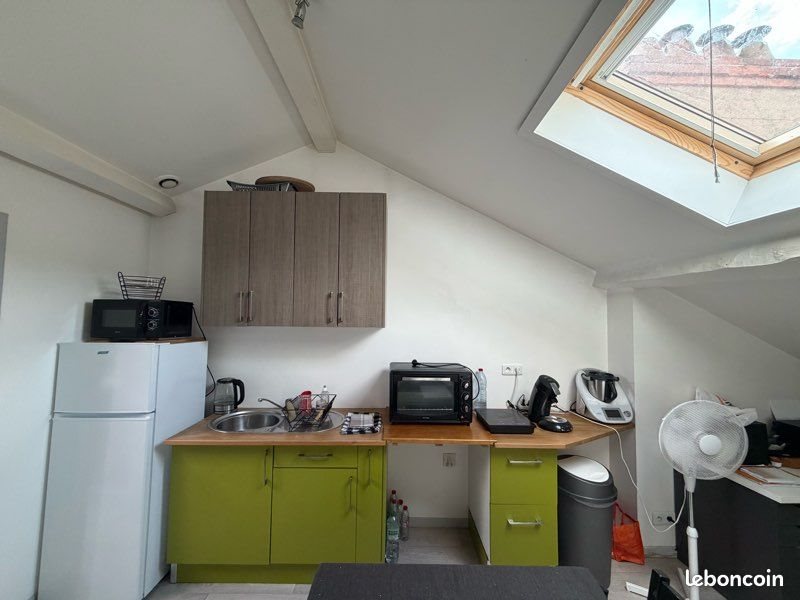 Appartement à louer, 25m², Saint-Étienne