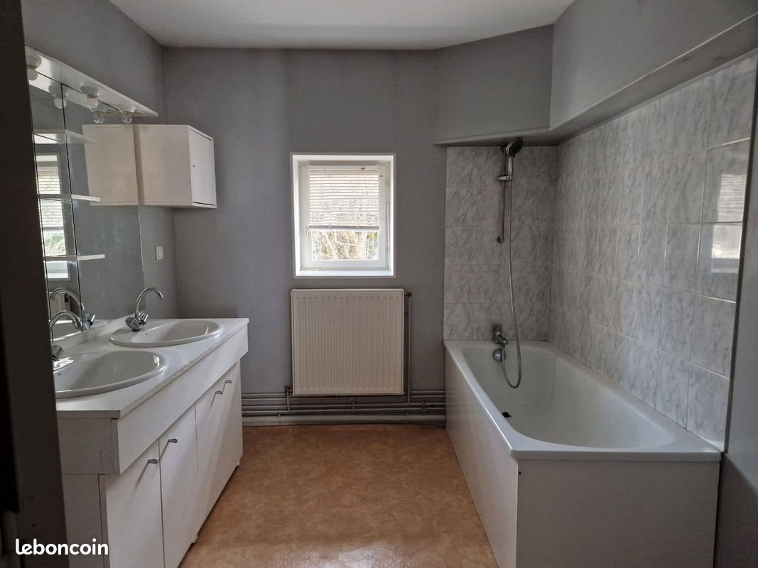 Appartement à louer, 100m², Boën-sur-Lignon