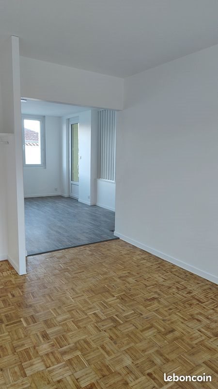 Appartement à louer, 68m², Saint-Jean-de-Muzols