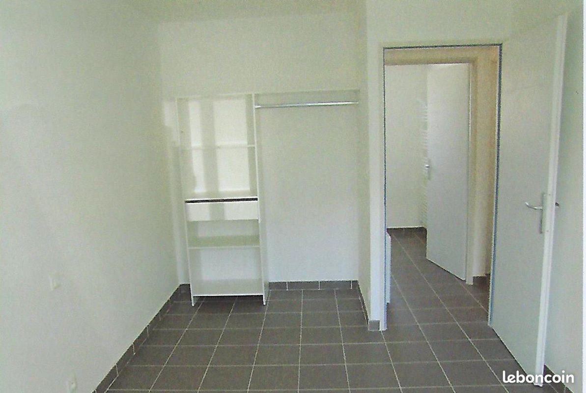 Maison à louer, 92m², Malijai