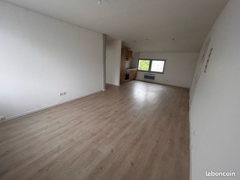 Appartement à louer, 80m², Betting