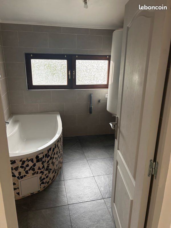Appartement à louer, 80m², Betting
