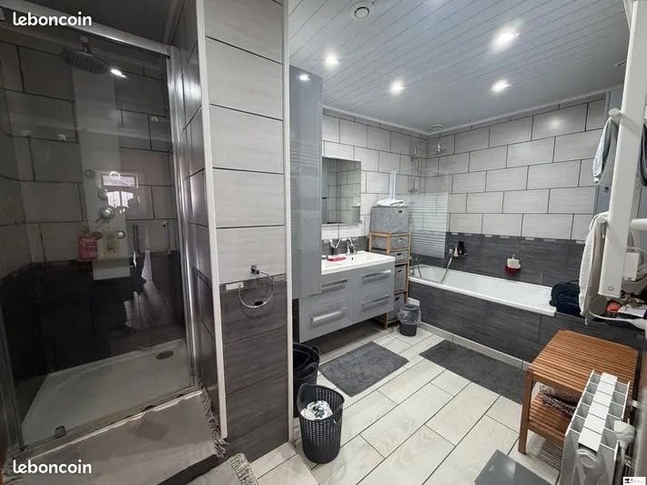 Maison à vendre, 188m², Montbrun-Bocage