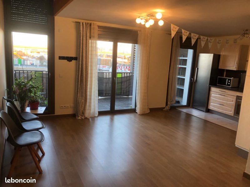 Appartement à louer, 70m², Nanterre