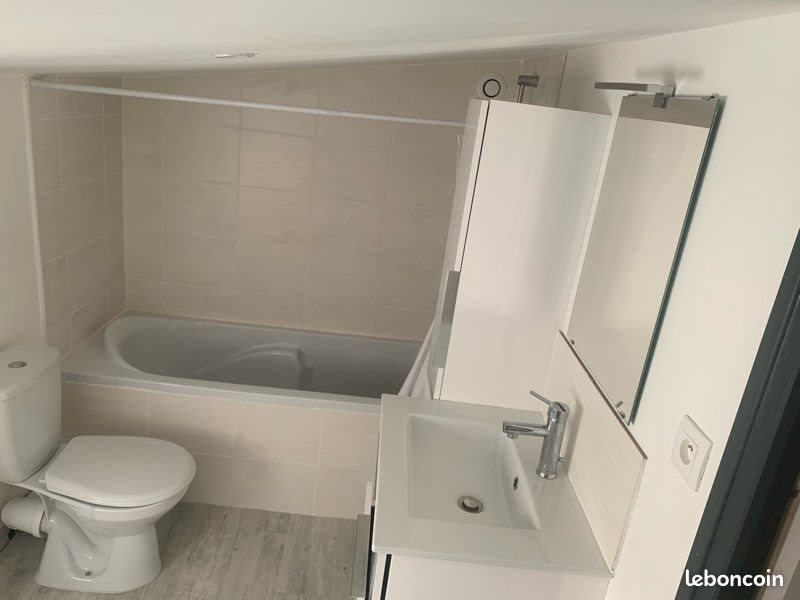 Appartement à louer, 33m², Solliès-Pont