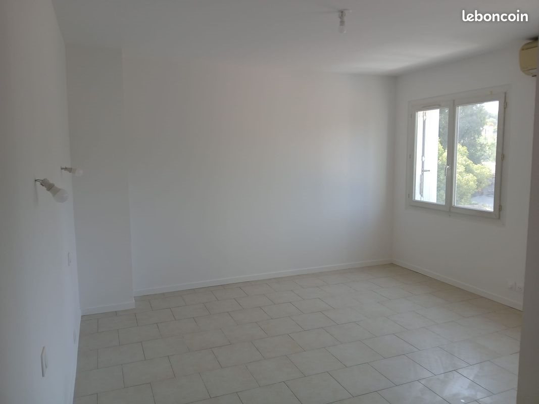 Appartement à louer, 53m², Nîmes