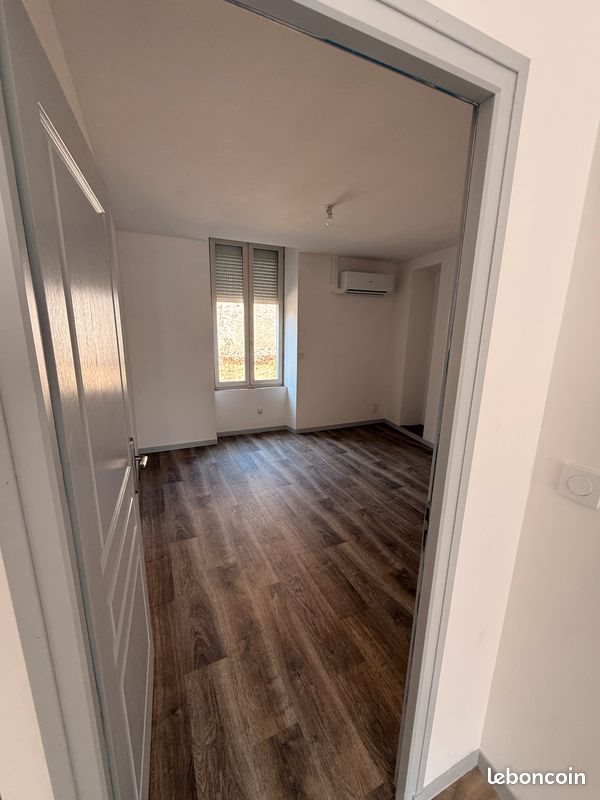 Appartement à louer, 45m², Cosne-d'Allier