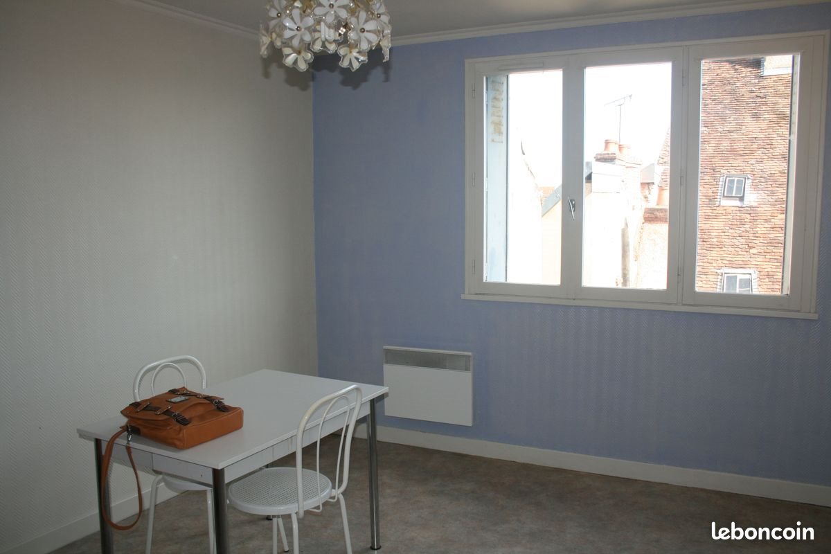 Appartement à louer, 21m², Gray