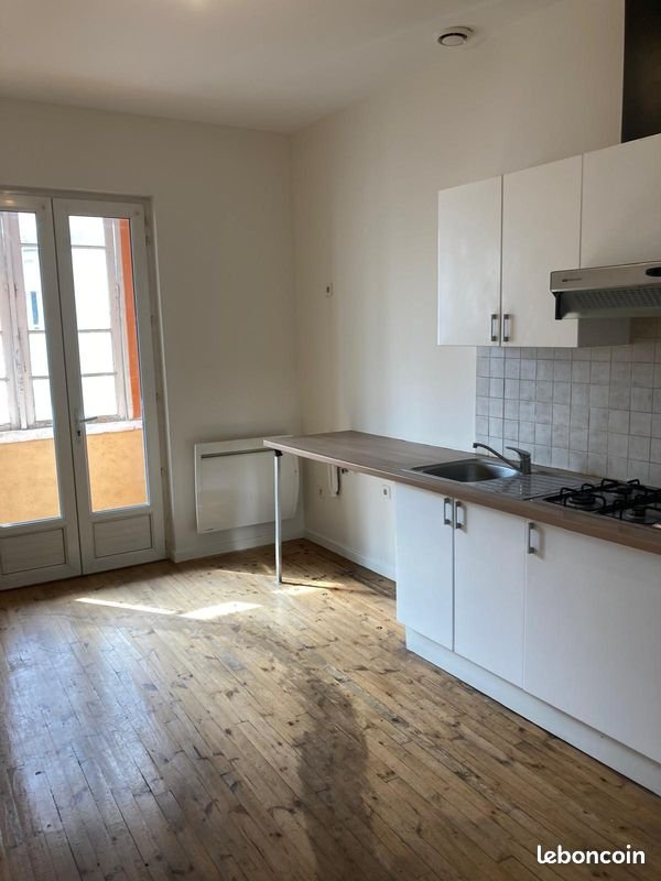 Appartement à louer, 78m², Sévérac-le-Château